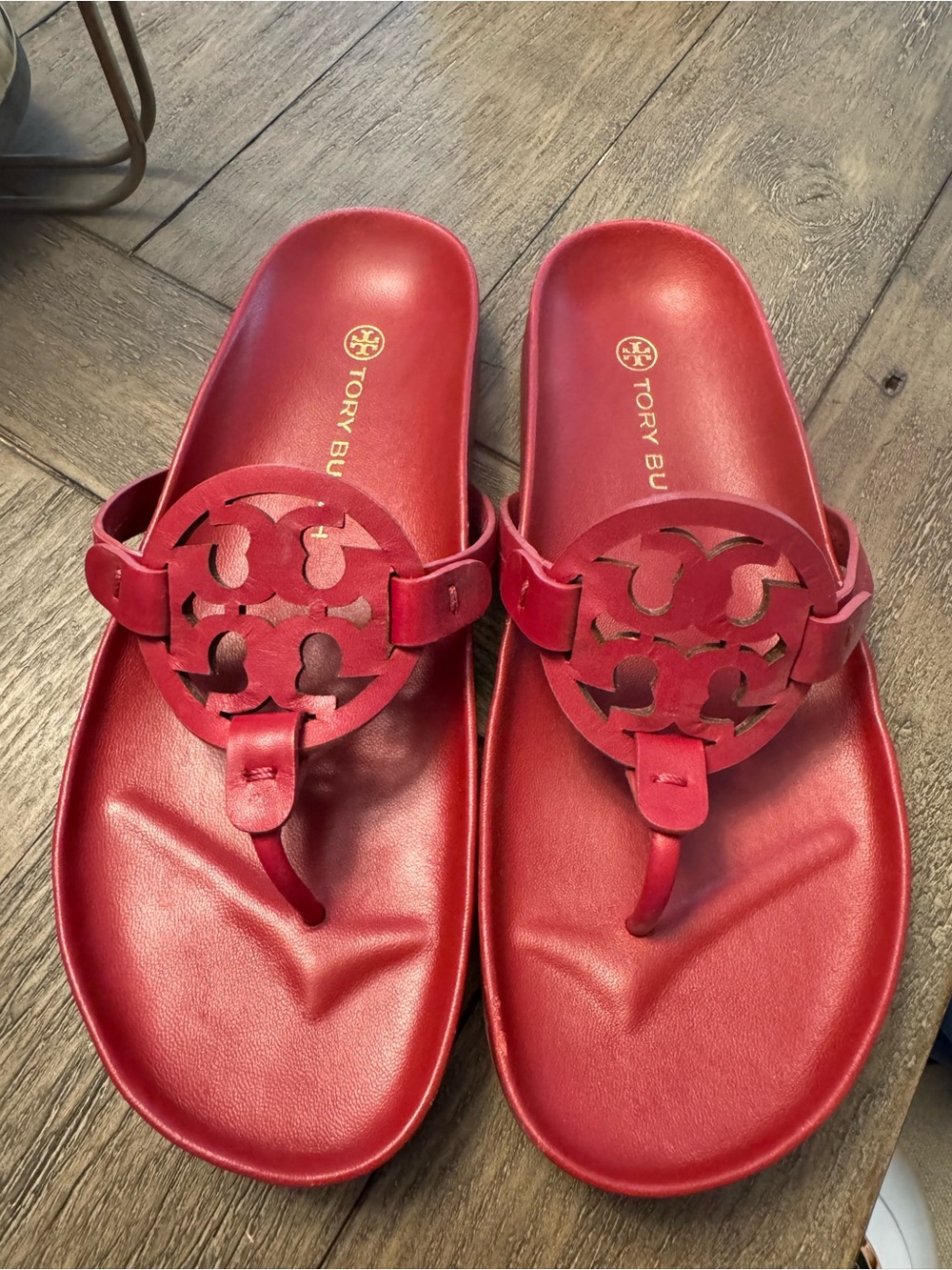Tory Burch Pink/Red Miller Leather Thong Sandals - Picture 2 of 2
